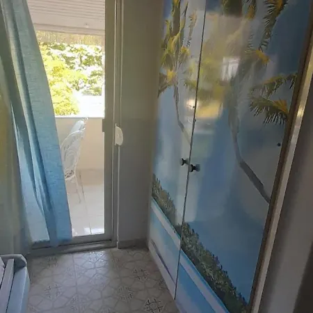 Poseidon Apartment *